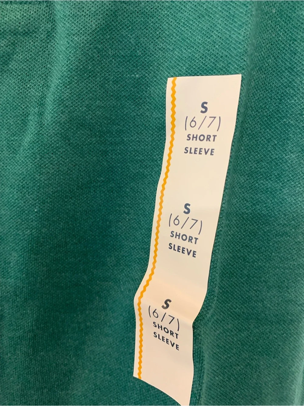 Cat & Jack NWT’s boy’s size small 6/7 shirt